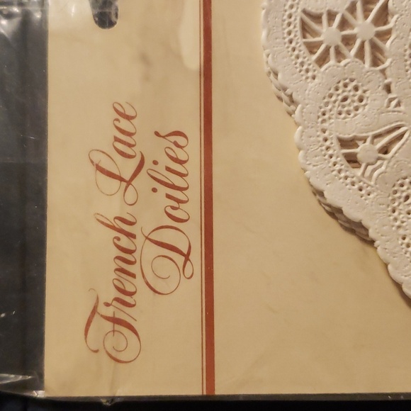HALLMARK French Lace 6" Doilies - 1 Pkg of 20 - VTG NIP - Picture 5 of 6